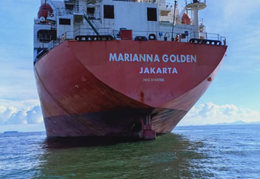 Marianna Golden Kibarkan Bendera Merah Putih